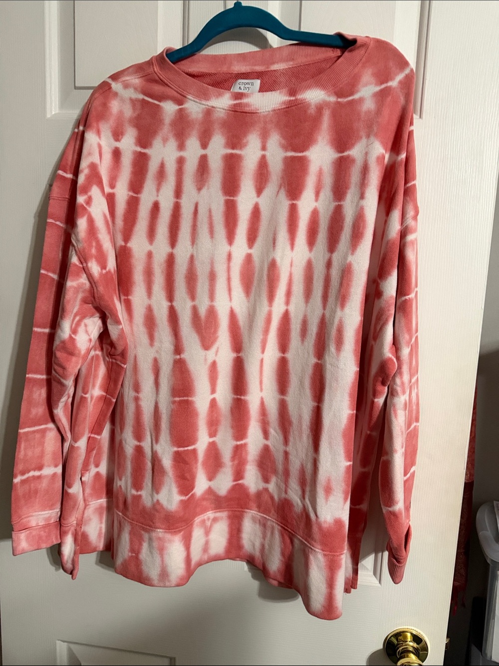 crown & ivy Coral and White Tie-Dye Pullover Sweatshirt